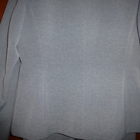 Jones Wear spring, summer pant suit - Picture 4 of 8